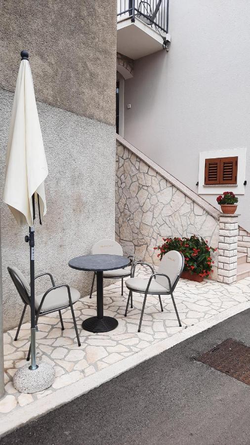 Apartmani Muzic Orlec Екстер'єр фото